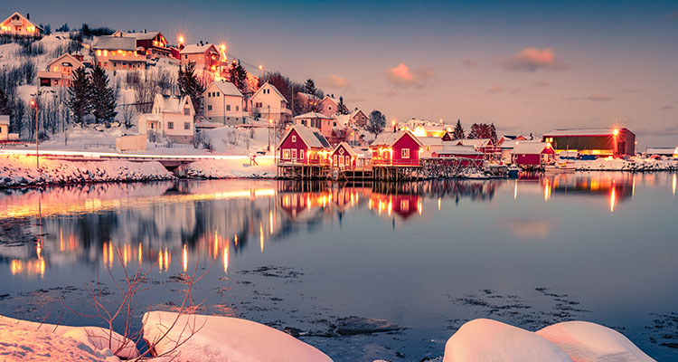 <p>Markets Extend Gains Ahead of Holidays</p>
